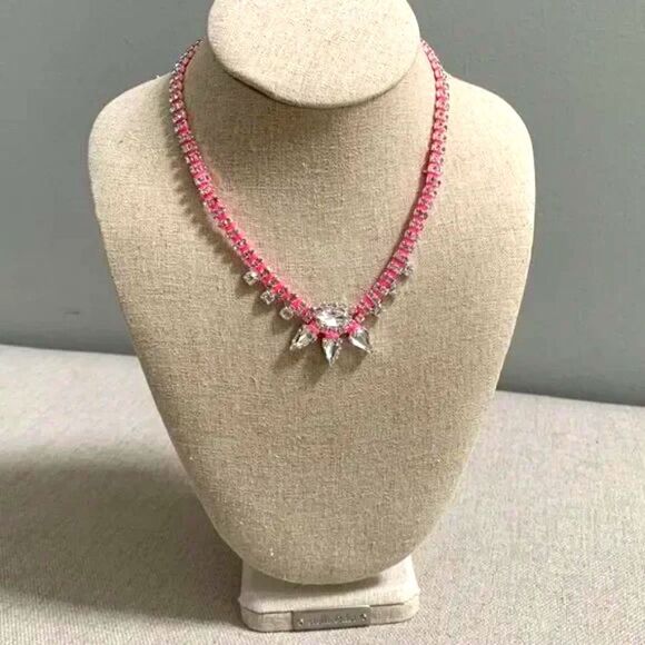 Stella & Dot Neon Pink Dream Statement Necklace - Picture 10 of 11